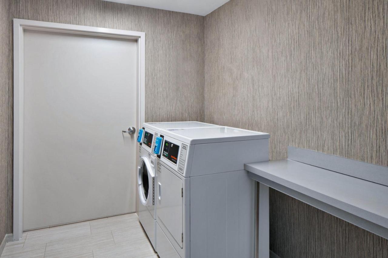 Springhill Suites הילטון הד איילנד מראה חיצוני תמונה